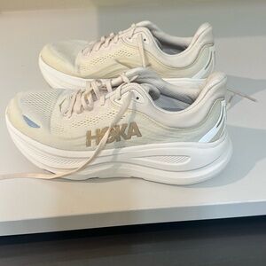 Hoka Bondi 9 Sneakers - women’s